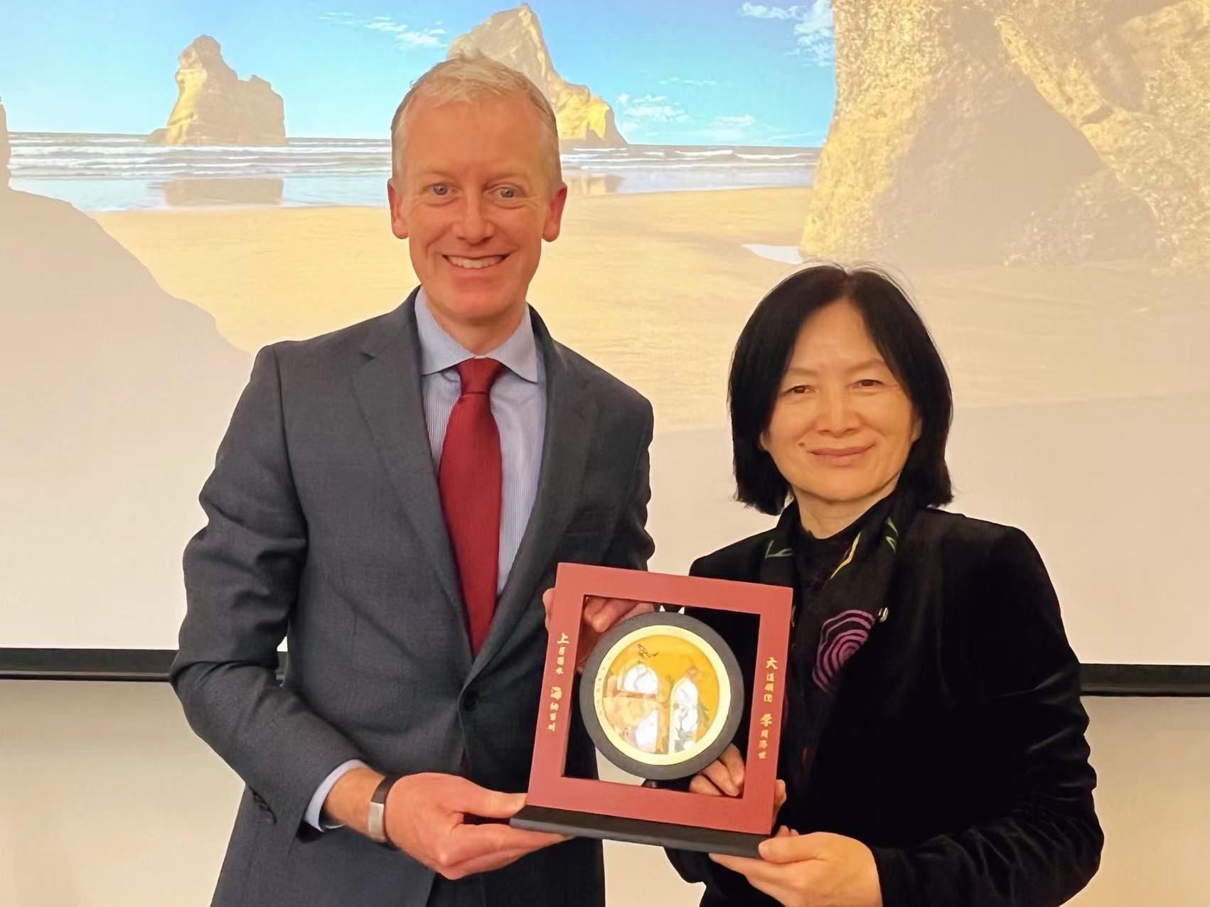 CE7CE68666BBCFDD4E9C30857EB_02933F80_288A5 CE7CE68666BBCFDD4E9C30857EB_02933F80_288A5