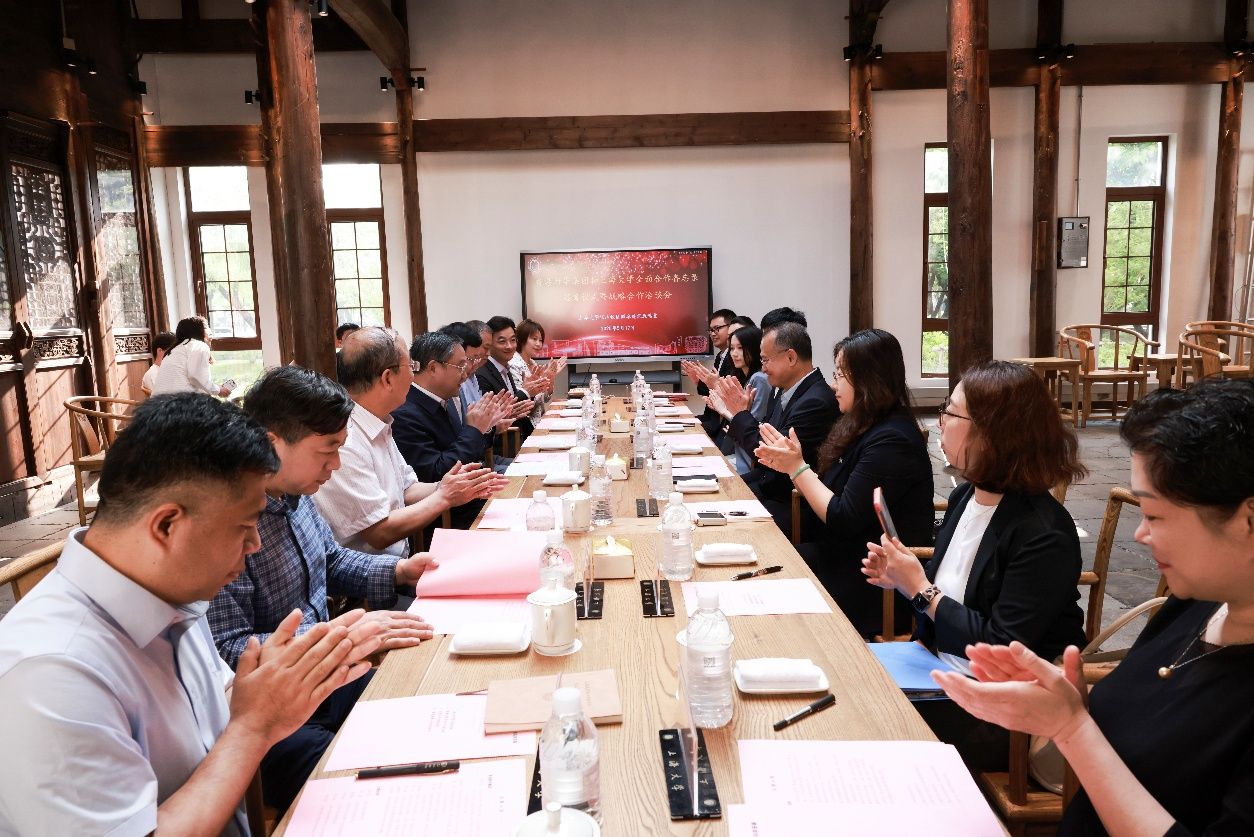 20C15D36DEE99066224A7BB1805_11C43C19_31A49 20C15D36DEE99066224A7BB1805_11C43C19_31A49