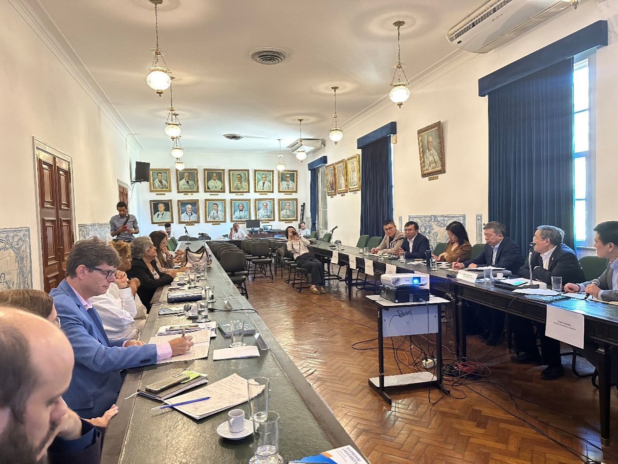 B9046731C8B5EFB62E8638BEF77_165AB5D0_3B646 B9046731C8B5EFB62E8638BEF77_165AB5D0_3B646