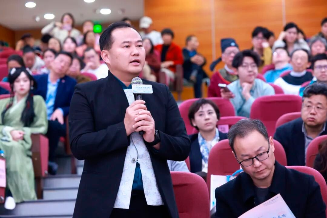 7F750F7CBED0F4039458AA5DBE8_B589D68E_16BE9