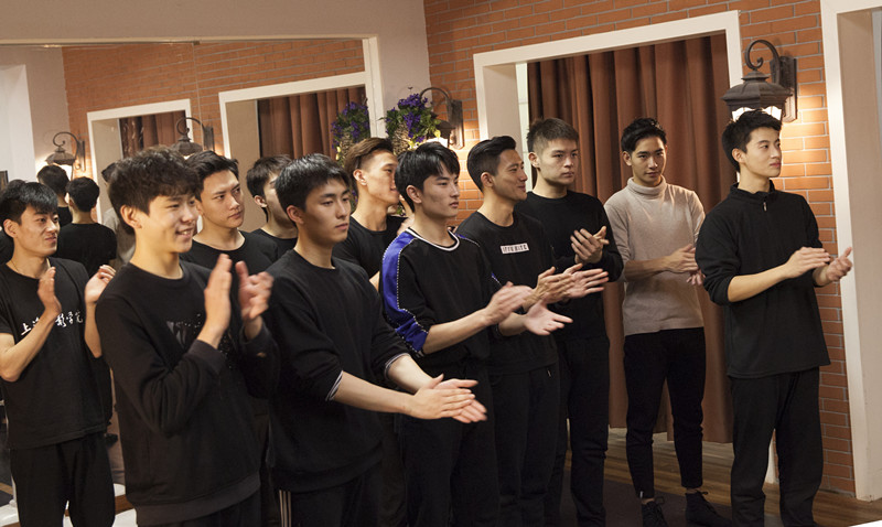 ��ҳ- �±�GG���Ŵ�����ҵƽ̨