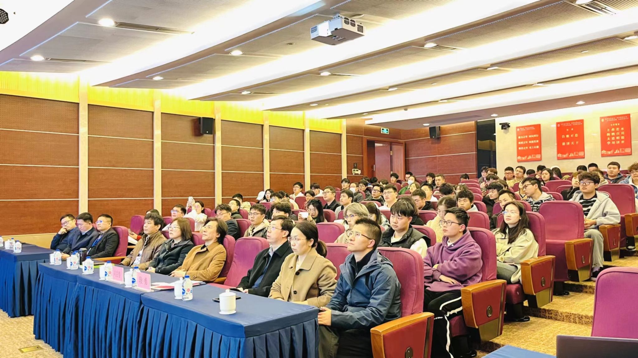 Ê×Ò³- б¦GG¼¯ÍÅ´´ÔìÊÂҵƽ̨