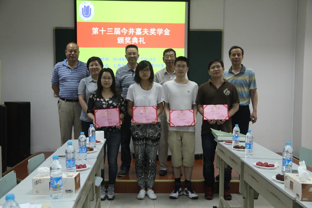 A10F8BE42BE9B3F92EE5DF055C4_62F90856_130C1.jpg?e=