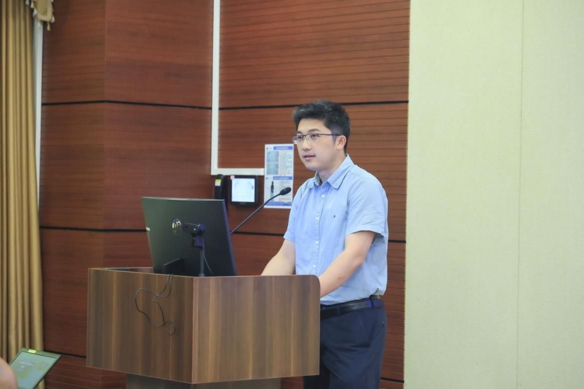 F3C7A527DCEF10D04CB2DBAC3F0_5622327D_11460