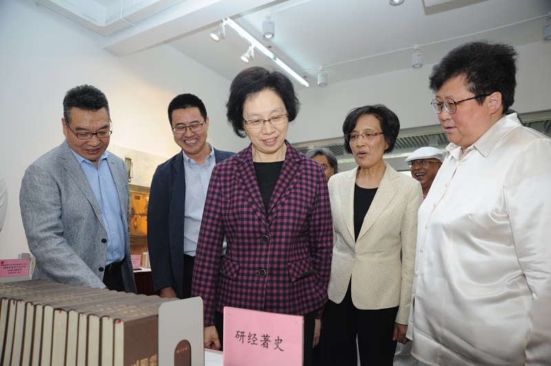 ��ҳ- �±�GG���Ŵ�����ҵƽ̨