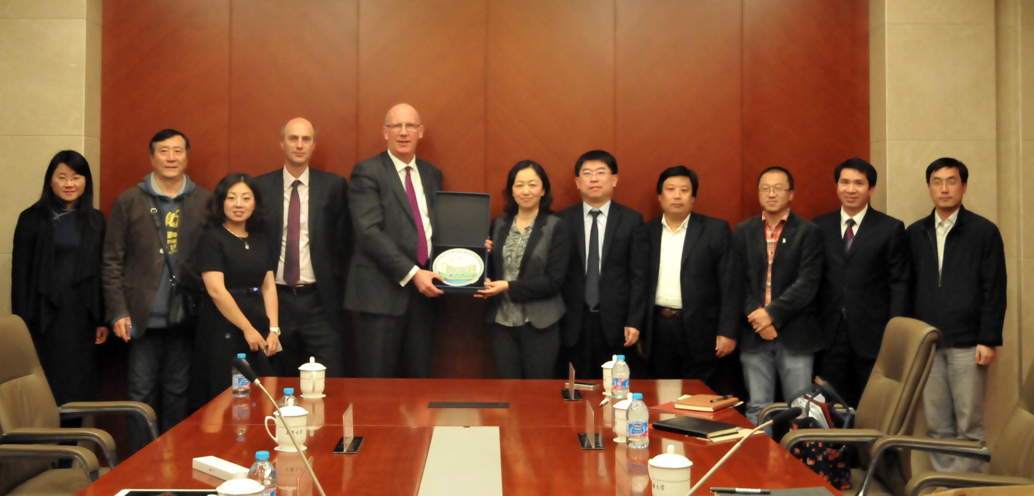 181BD787D0A015D35A353B1D5FE_B7DD01E4_589B1.jpg?e= 181BD787D0A015D35A353B1D5FE_B7DD01E4_589B1.jpg?e=