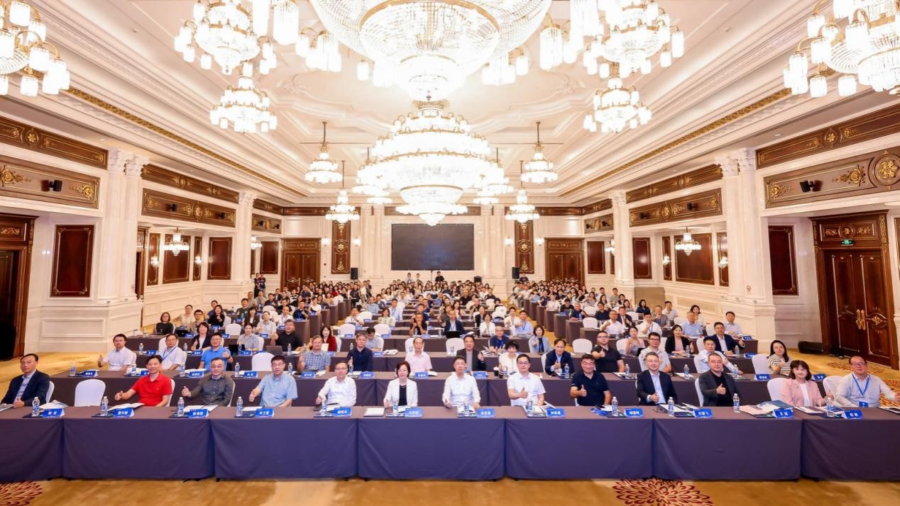 E4BC3D4A1447A9090815F4F96EB_1445F8A3_2D99E