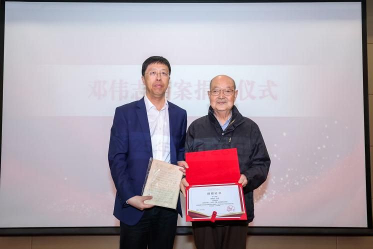 1F556115B8DC900B3A19122C73E_A0F4E554_80CC