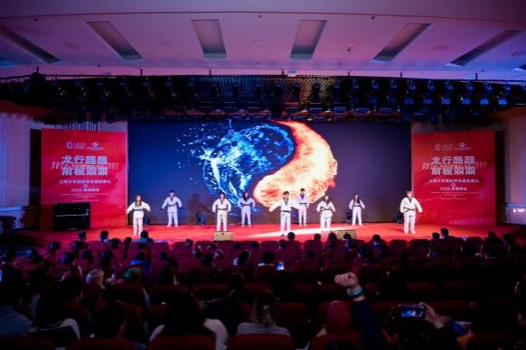 7CFFD947BAF738919FF8A3BAAE0_50337FB6_972F