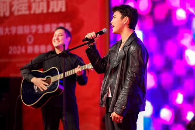 A9E4134AC52BE7D38B455DC5FEE_3ABC03B5_93FB