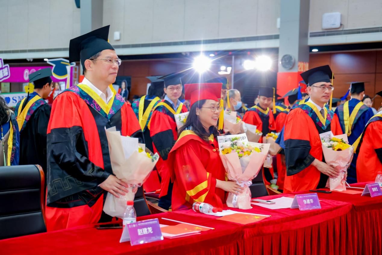 5A3956438F9B88AA9E4B3641185_38F52389_24ED2 5A3956438F9B88AA9E4B3641185_38F52389_24ED2