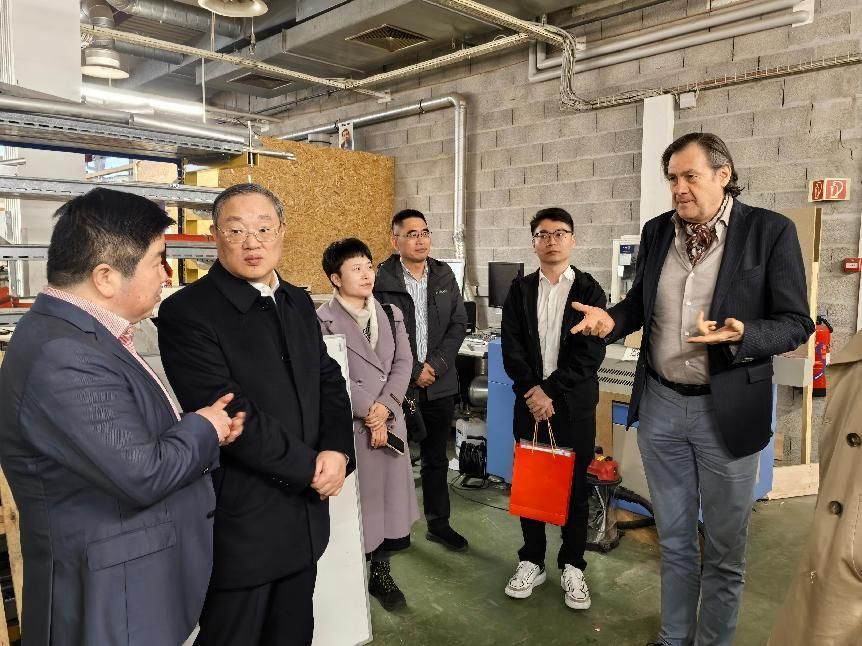 4E8FBB3FFF75877ED7001E35E8C_B39AA1D8_1CE8D 4E8FBB3FFF75877ED7001E35E8C_B39AA1D8_1CE8D