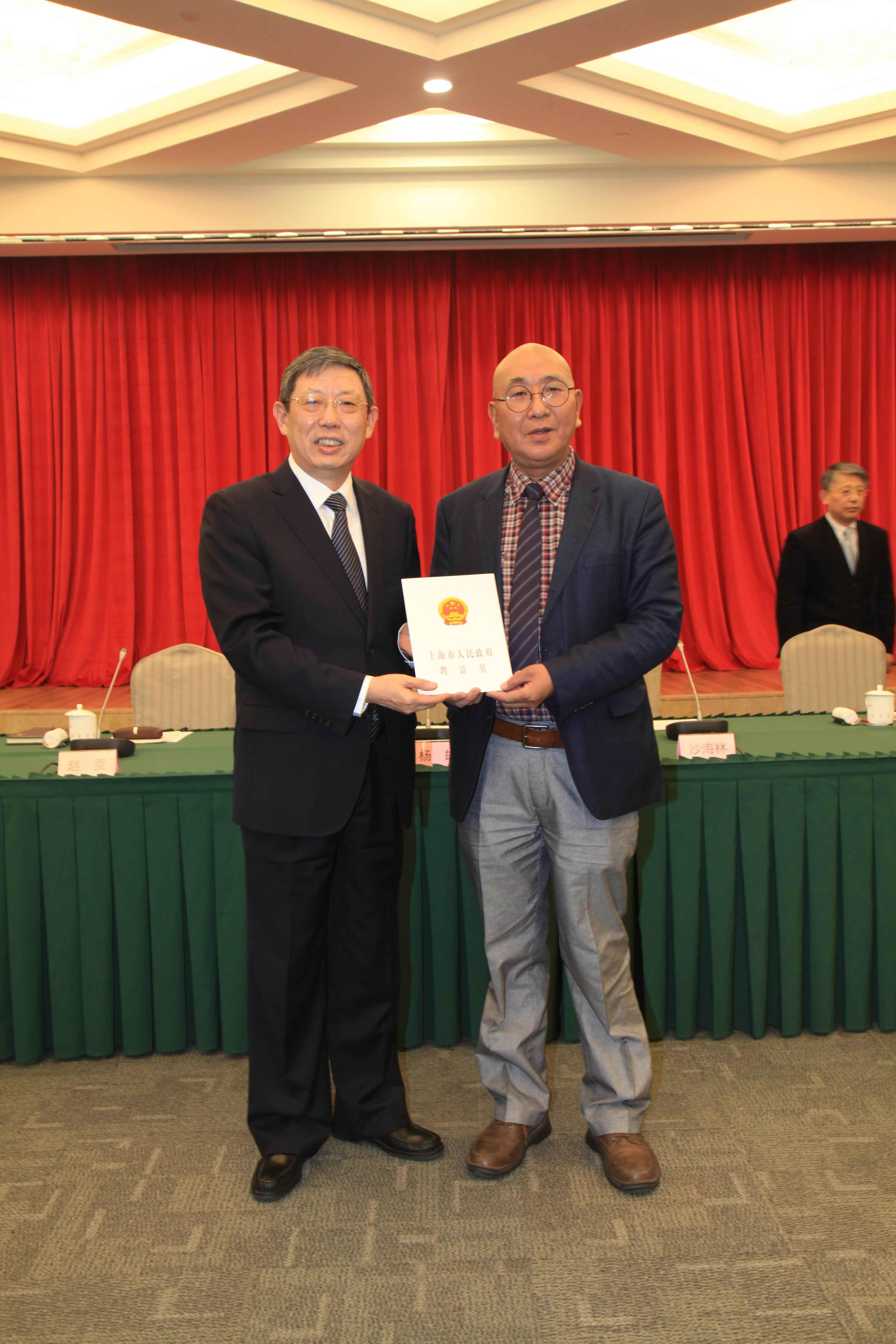 C4E38D03971255CF3340ACDD697_4E2A6BD3_DC08F.jpg?e= C4E38D03971255CF3340ACDD697_4E2A6BD3_DC08F.jpg?e=