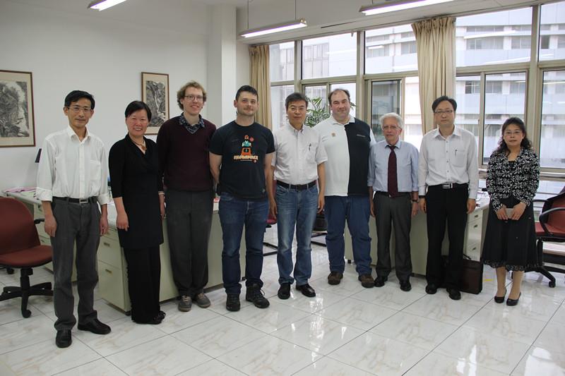 F47F7BAE1F8C560D0EE5B30B434_CD1B2877_F3BC.jpg?e=