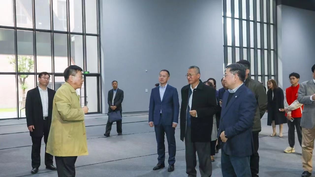 DE0F34466D8CA61EF83B3F80E39_986D922D_19CDF