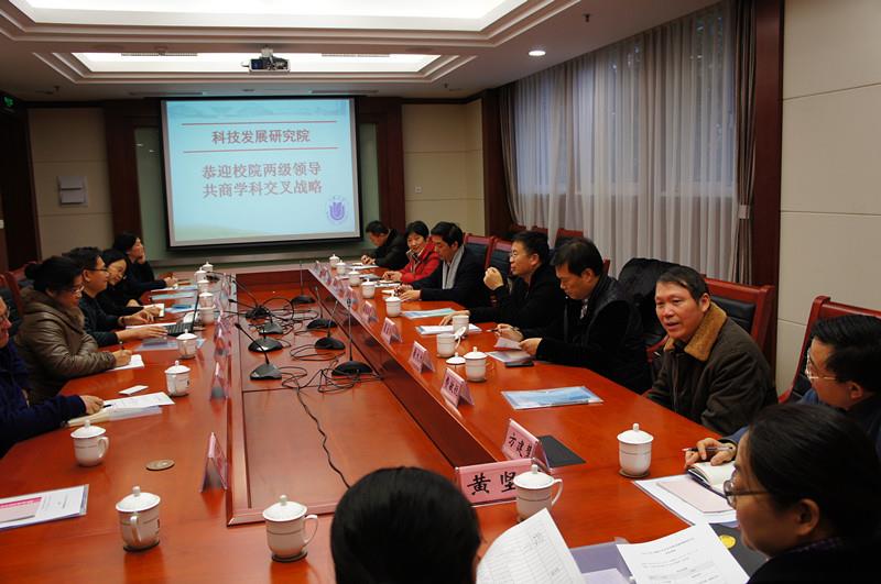 427A86A0D6226206D032A078F8D_ABD1D4CD_FE33.jpg?e= 427A86A0D6226206D032A078F8D_ABD1D4CD_FE33.jpg?e=